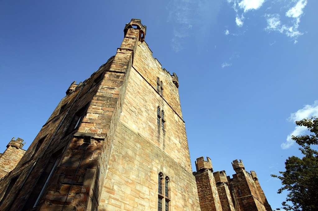 Lumley Castle Hotel Chester-le-Street Exterior foto